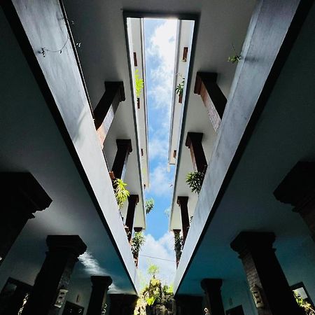 Milky Way Homestay Canggu Экстерьер фото